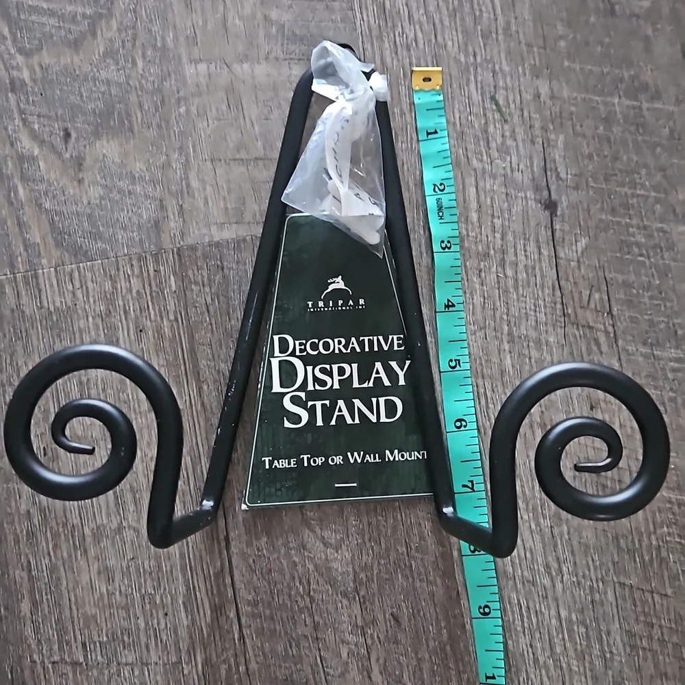 NEW. 2 TRIPAR METAL DECORATIVE DISPLAY STAND. BLACK.